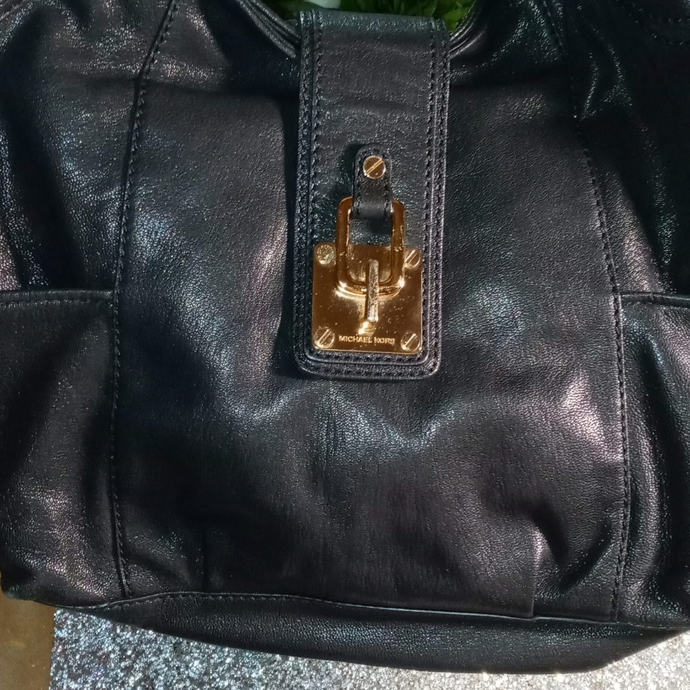 Vintage solid leather Michael Kors Purse